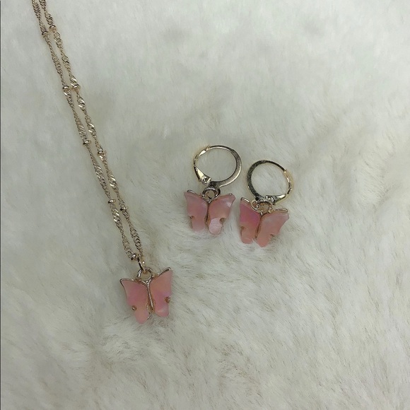 “Feeling Peachy” Butterfly Earring & Necklace Set - Picture 1 of 5